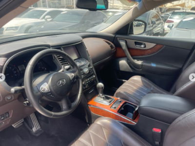 2014 Infiniti QX70 3.7 Litres V6 Petrol Engine Black Brown Luxury SUV Automatic GCC Specs