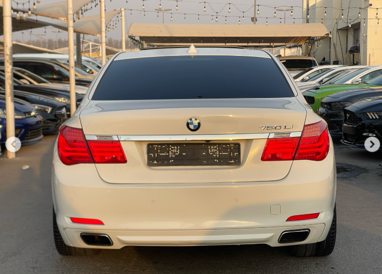 2012 BMW 750Li 4.4 Litres Twin-Turbo V8 Petrol Engine White Brown Luxury Sedan RWD GCC