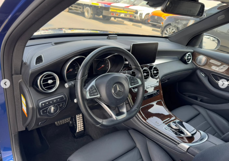 2017 Mercedes-Benz GLC 350e 4MATIC 2.0 Litres Inline-4 Cylinder Engine Blue Grey Luxury SUV