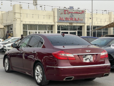 2013 Hyundai Genesis 3.8-liter V6 Petrol Engine Maroon Beige Sedan American Specs RWD