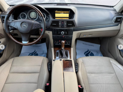 2011 Mercedes-Benz E550 5.5-liter Naturally Aspirated V8 Petrol Engine Black Beige Coupe