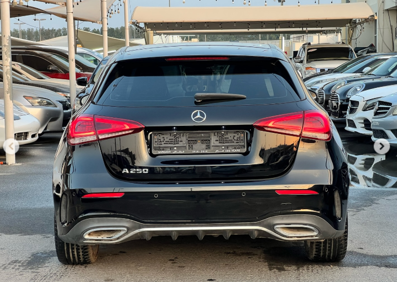 2018 Mercedes-Benz A250 2.0 Litres Turbocharged I4 Petrol Engine Black Hatchback FWD GCC