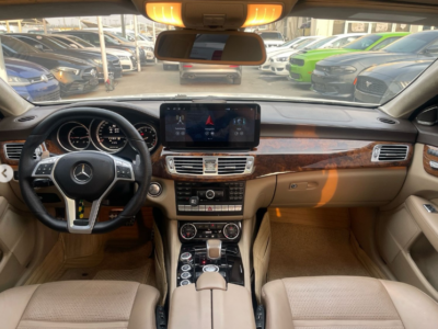 2012 Mercedes-Benz CLS63 AMG 5.5-liter twin-turbo V8 Petrol Engine White Beige Sedan RWD