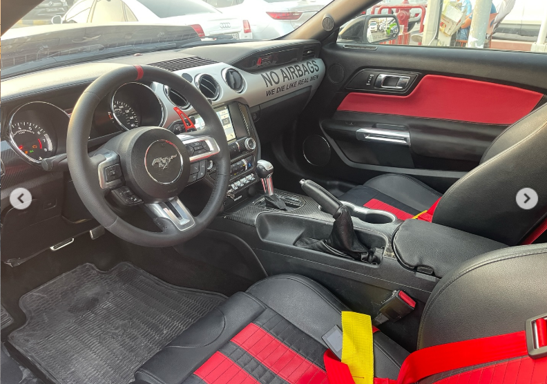 2016 Ford Mustang GT 5.0 Litres V8 Petrol Engine White Red Coupe RWD Automatic