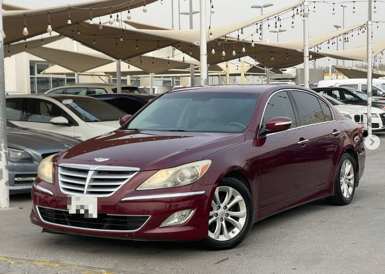 2013 Hyundai Genesis 3.8-liter V6 Petrol Engine Maroon Beige Sedan American Specs RWD