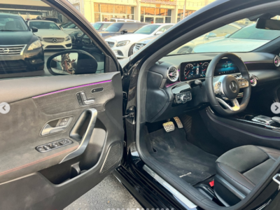 2018 Mercedes-Benz A250 2.0 Litres Turbocharged I4 Petrol Engine Black Hatchback FWD GCC