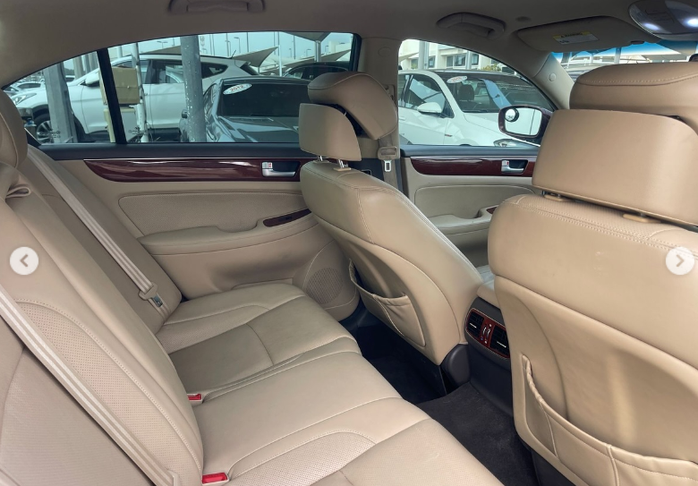 2013 Hyundai Genesis 3.8-liter V6 Petrol Engine Maroon Beige Sedan American Specs RWD