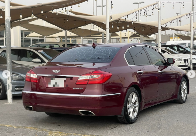2013 Hyundai Genesis 3.8-liter V6 Petrol Engine Maroon Beige Sedan American Specs RWD