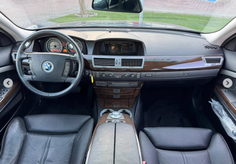 2003 BMW 745i 4.4 Litres Naturally Aspirated 8-cylinder Petrol Engine Grey Black Sedan RWD