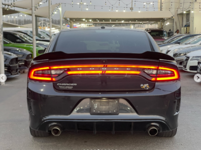 2019 Dodge Charger Scat Pack 3.6 Liters V6 Cylinders Petrol Engine Black Green Sedan RWD