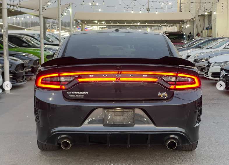 2019 Dodge Charger Scat Pack 3.6 Liters V6 Cylinders Petrol Engine Black Green Sedan RWD