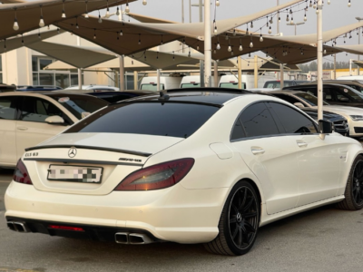 2012 Mercedes-Benz CLS63 AMG 5.5-liter twin-turbo V8 Petrol Engine White Beige Sedan RWD