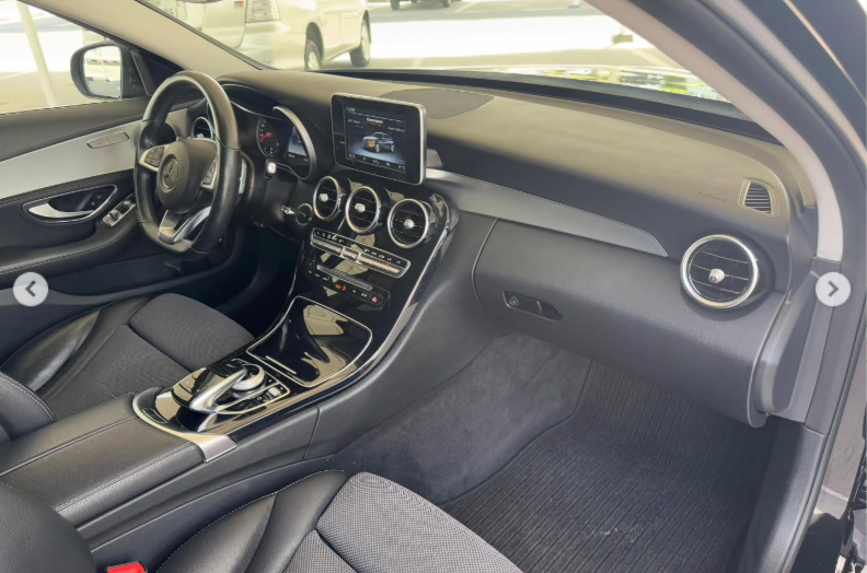 2016 Mercedes-Benz C250 2.0 Litres Inline-4 Cylinder Petrol Engine Black Sedan NEAT AND CLEAN CAR