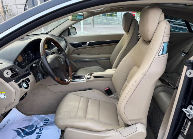 2011 Mercedes-Benz E550 5.5-liter Naturally Aspirated V8 Petrol Engine Black Beige Coupe