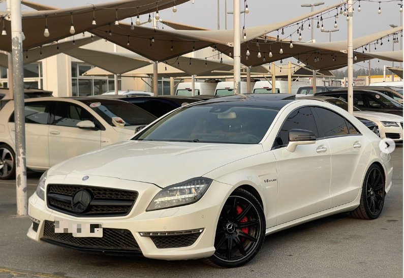 2012 Mercedes-Benz CLS63 AMG 5.5-liter twin-turbo V8 Petrol Engine White Beige Sedan RWD