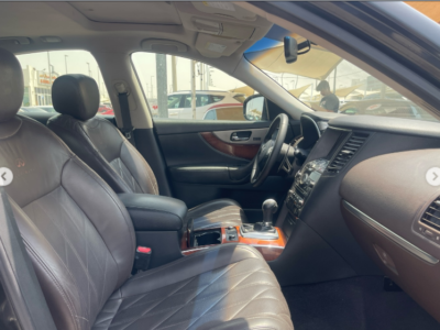 2014 Infiniti QX70 3.7 Litres V6 Petrol Engine Black Brown Luxury SUV Automatic GCC Specs