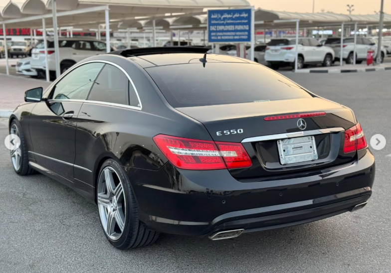 2011 Mercedes-Benz E550 5.5-liter Naturally Aspirated V8 Petrol Engine Black Beige Coupe