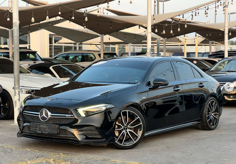 2020 Mercedes-Benz AMG A 35 4MATIC 2.0L Inline-4 Turbocharged Petrol Engine Black Red Sedan GCC