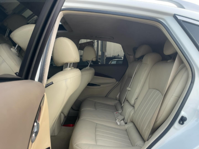 2015 Infiniti QX50 3.7-liter V6 Engine White Beige Luxury Crossover