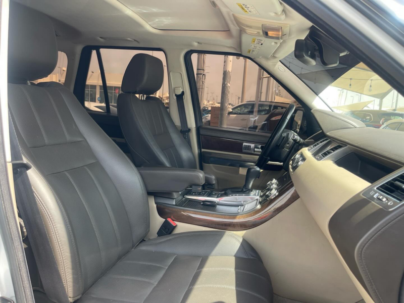 2012 Land Rover Range Rover Sport HSE 5.0L 8 Cylinder Engine White Grey SUV