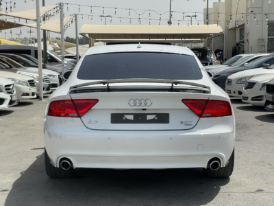 2011 Audi A7 3.0 Liters 6-cylinder Petrol Engine White Beige Sedan