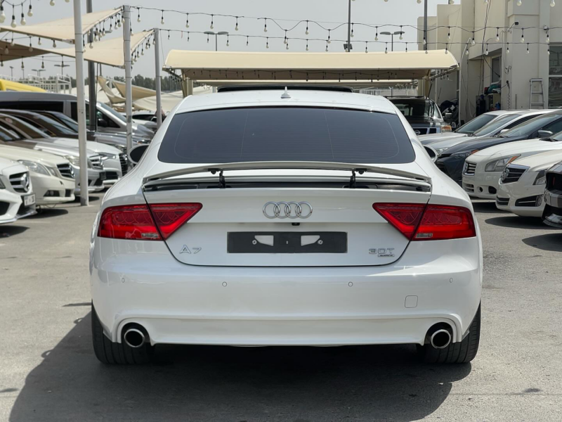 2011 Audi A7 3.0 Liters 6-cylinder Petrol Engine White Beige Sedan