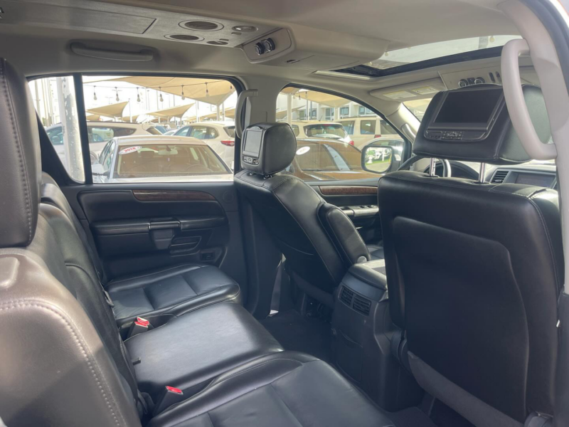 2014 Nissan Armada LE 5.6 Liters V8 Petrol Engine Grey Black SUV