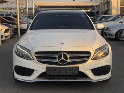 2015 Mercedes-Benz C300 2.0 Liters 4-cylinder Petrol Engine White Red Sedan
