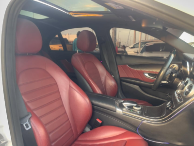 2015 Mercedes-Benz C300 2.0 Liters 4-cylinder Petrol Engine White Red Sedan