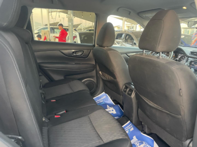 2018 Nissan Rogue 2.5 Litres 4-cylinder Petrol Engine White Black SUV