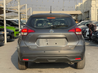 2020 Nissan Kicks 1.6 Liters 4 Cylinder Petrol Engine Grey Black Compact SUV