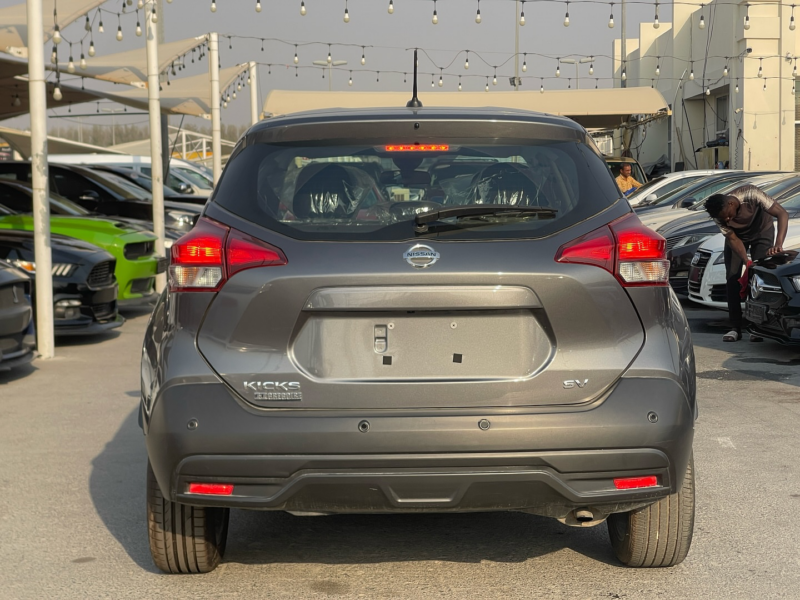 2020 Nissan Kicks 1.6 Liters 4 Cylinder Petrol Engine Grey Black Compact SUV