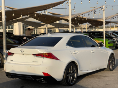 2019 Lexus IS300 2.0L Turbocharged 4-cylinder Engine White Black Sedan