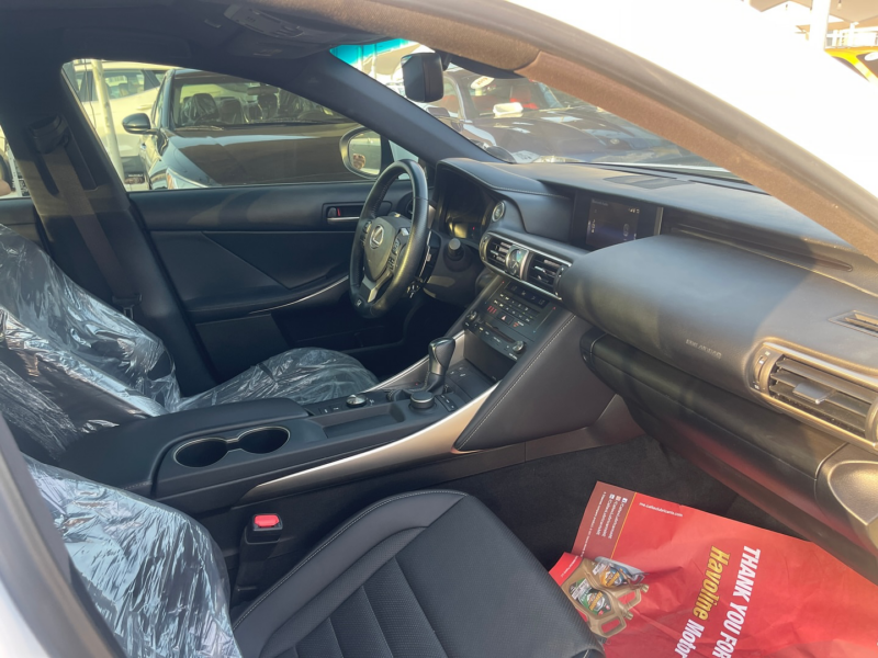 2019 Lexus IS300 2.0L Turbocharged 4-cylinder Engine White Black Sedan