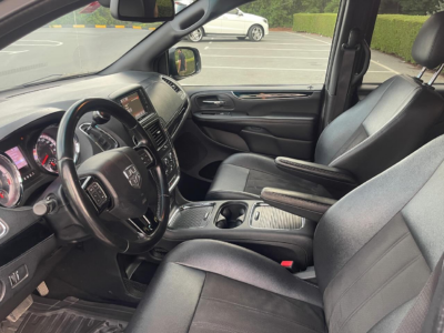 2020 Dodge Grand Caravan 3.6L V6 Pentastar Engine Black Van Canadian Specs