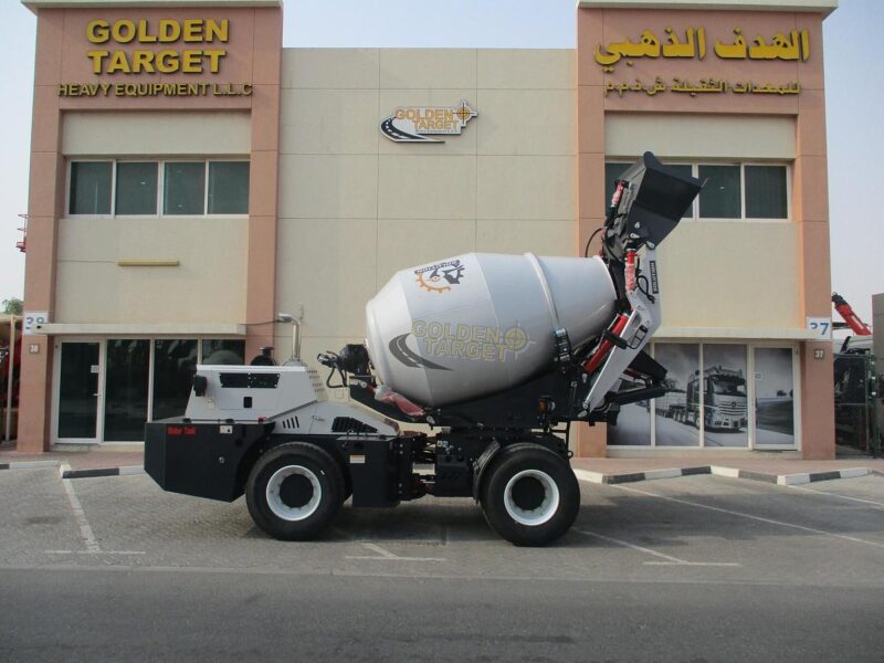 2025 SOLUTION H35 Self Loading Mixer 4-cylinder DongFeng Cummins 4BTA3.9 diesel engine