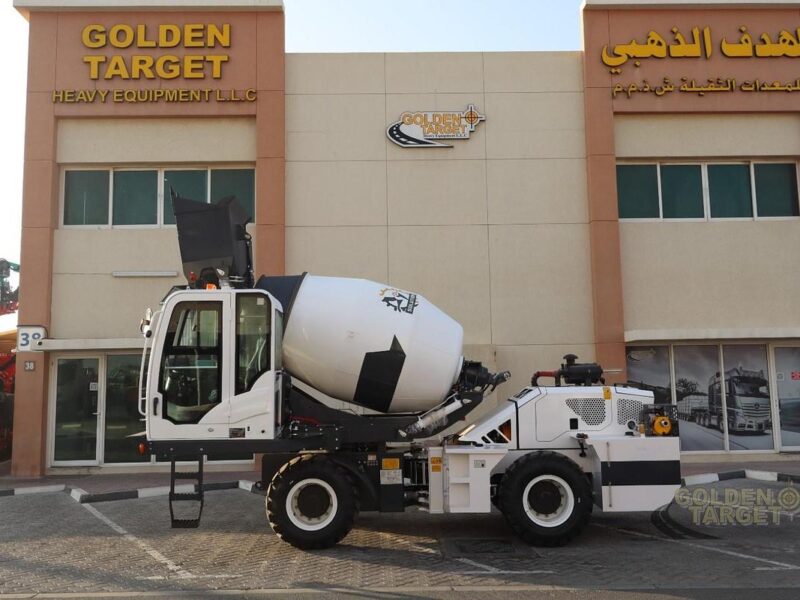 2026 SOLUTION SC25 Self Loading Mixer 4-cylinder Dongfeng Cummins 4BT3.9-C100 Diesel Engine White