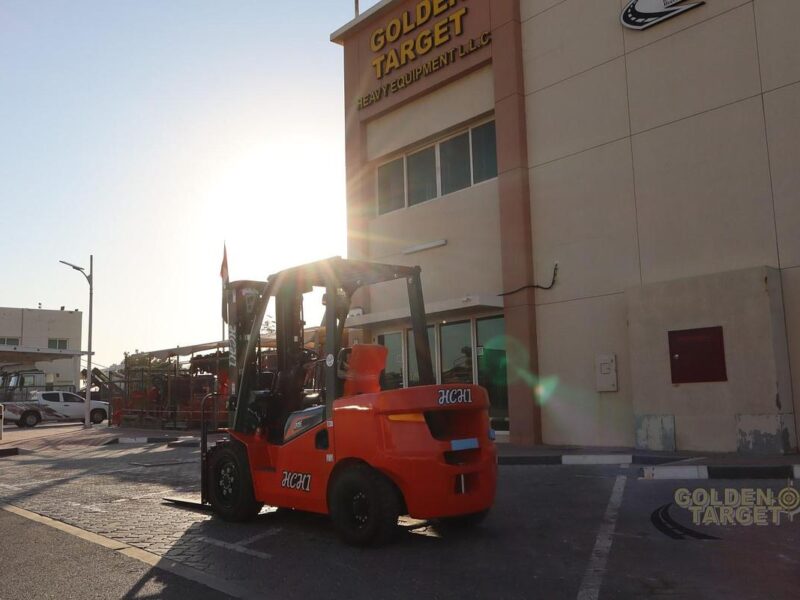 2025 HCH1 CPC35 Diesel Forklift 4 Cylinder Diesel Engine Automatic Orange