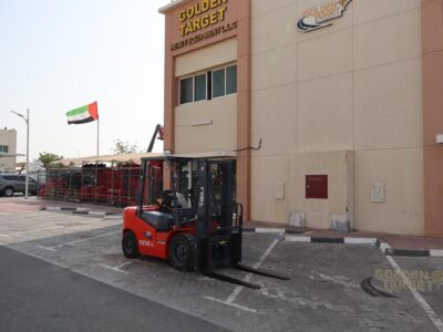 2025 HELI CPC30 Diesel Forklift QUANCHAIV29-50V42 4 Cylinder Diesel Engine Red