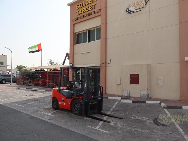 2025 HELI CPC30 Diesel Forklift QUANCHAIV29-50V42 4 Cylinder Diesel Engine Red