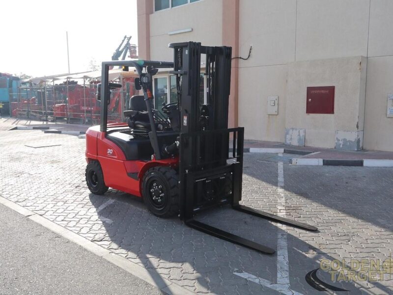 2026 HANGCHA CPCD30-XRW55F Diesel Forklift 4 Cylinder Diesel Engine Red Export