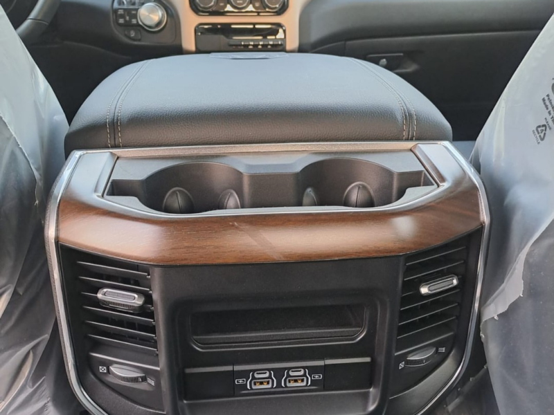 2022 Dodge Ram F1500 5.7 Litres V8 Petrol Engine Automatic Silver Black Pickup