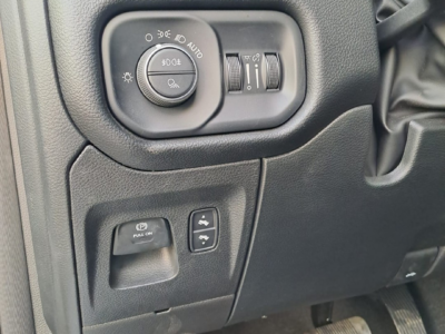 2022 Dodge Ram F1500 5.7 Litres V8 Petrol Engine Automatic Silver Black Pickup