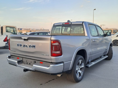 2022 Dodge Ram F1500 5.7 Litres V8 Petrol Engine Automatic Silver Black Pickup