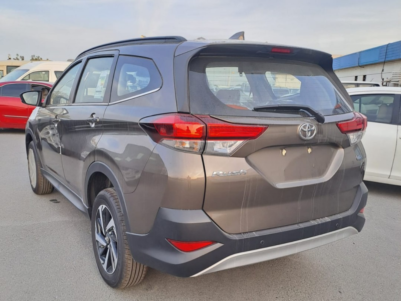 2023 Toyota Rush 1.5 Litres 4 Cylinders Petrol Engine Grey Black SUVAutomatic