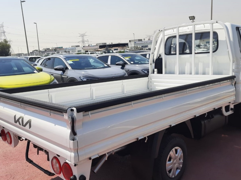 2022 Kia Bongo K2700 2.7 Litres J2 Inline-4 Diesel Engine White Brown Truck Manual