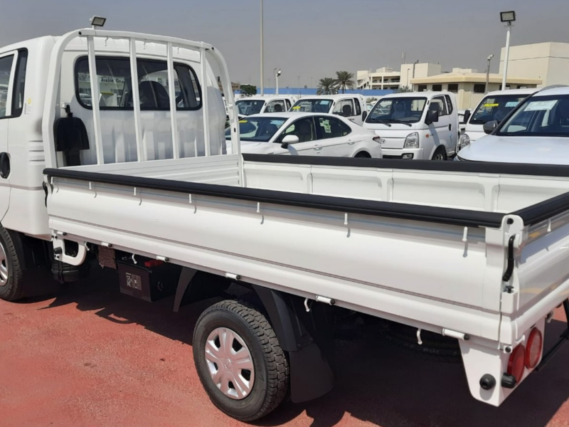 2022 Kia Bongo K2700 2.7 Litres J2 Inline-4 Diesel Engine White Brown Truck Manual