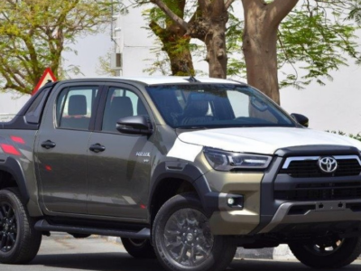 2023 Toyota Hilux 4.0 Litres V6 Petrol Engine AT Green Black Pickup Truck