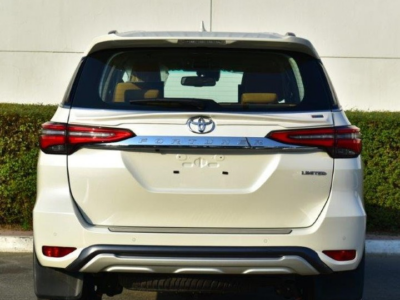 2022 Toyota Fortuner 2.8 Litres 4 Cylinder Diesel Turbo Engine White Tan SUV