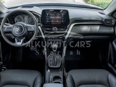 2025 Suzuki Grand Vitara 1.5 Litres 4-Cylinder Hybrid Engine Grey Black SUV
